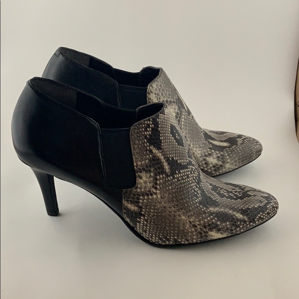 Cole Haan  snake print ankle boot booties size 9.5